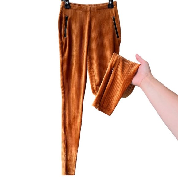 Juicy Couture velour ribbed ankle zip leggings - Picture 2 of 12